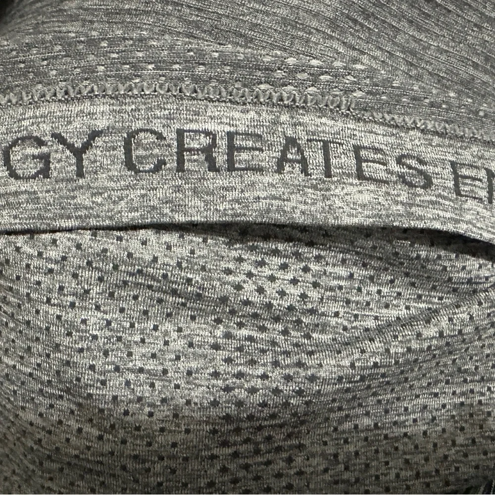 393 Lululemon Peloton | NWT Sri Lanka Swiftly Tech Long Sleeve 2.0 Gray (Size 6) - Picture 11 of 16